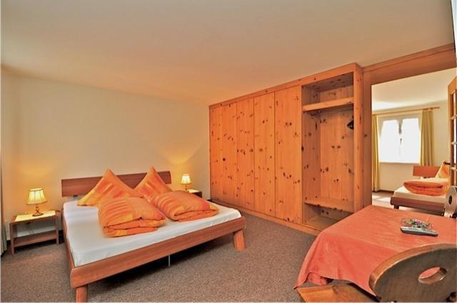 Quintuple Room (5 Adults)